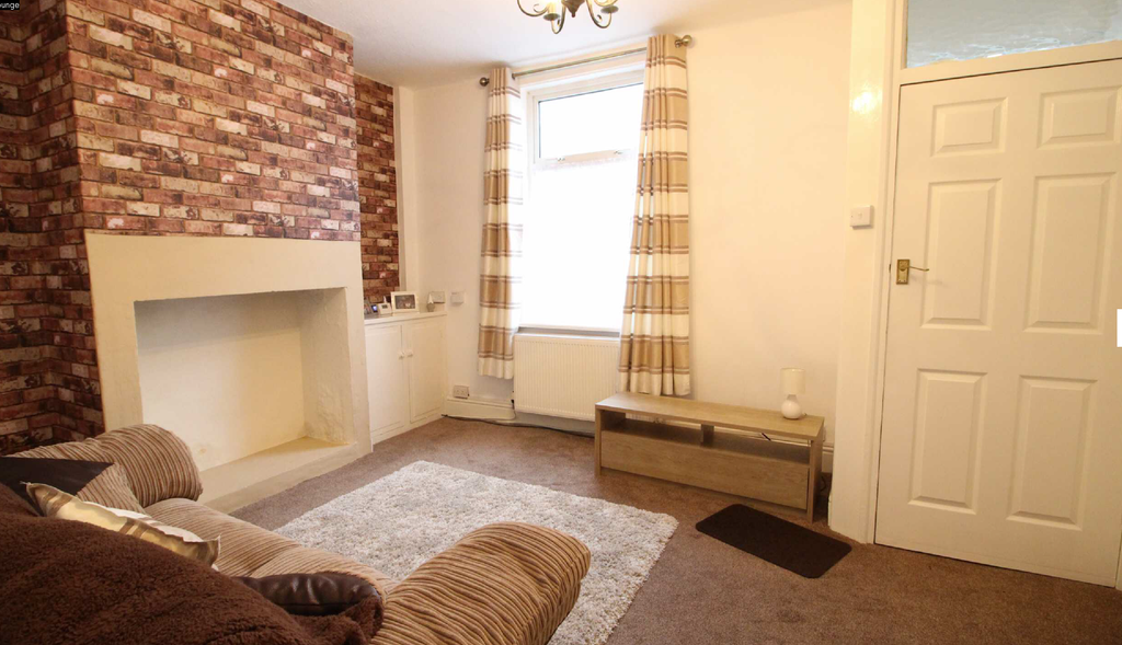 Property photo 2 of 7