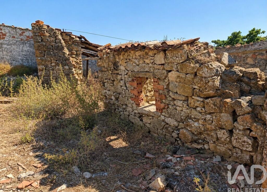 Property photo 1 of 2