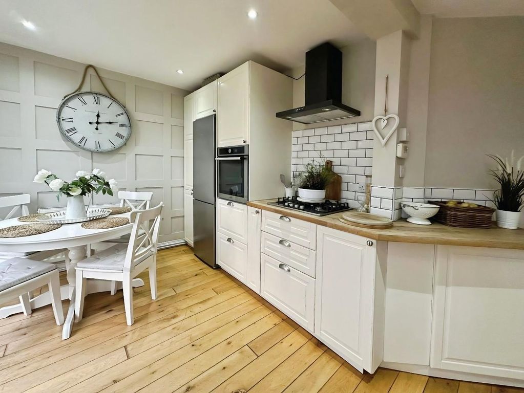 Property photo 2 of 9 Kitchen Diner