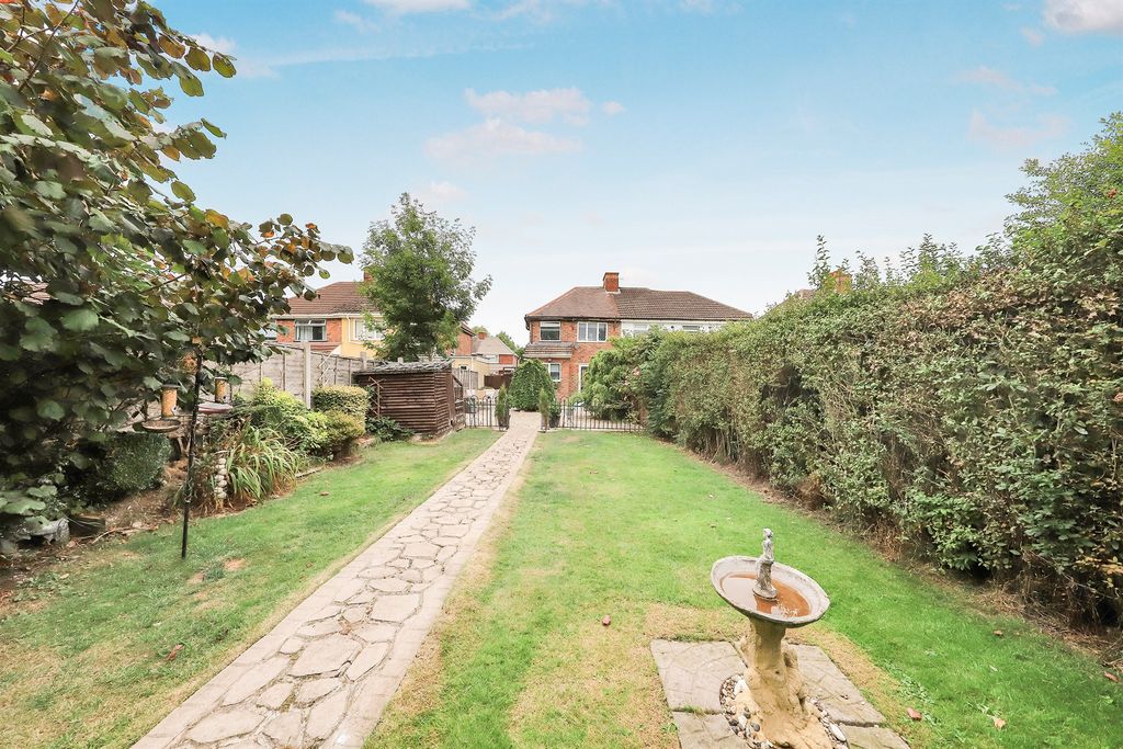 Property photo 2 of 16