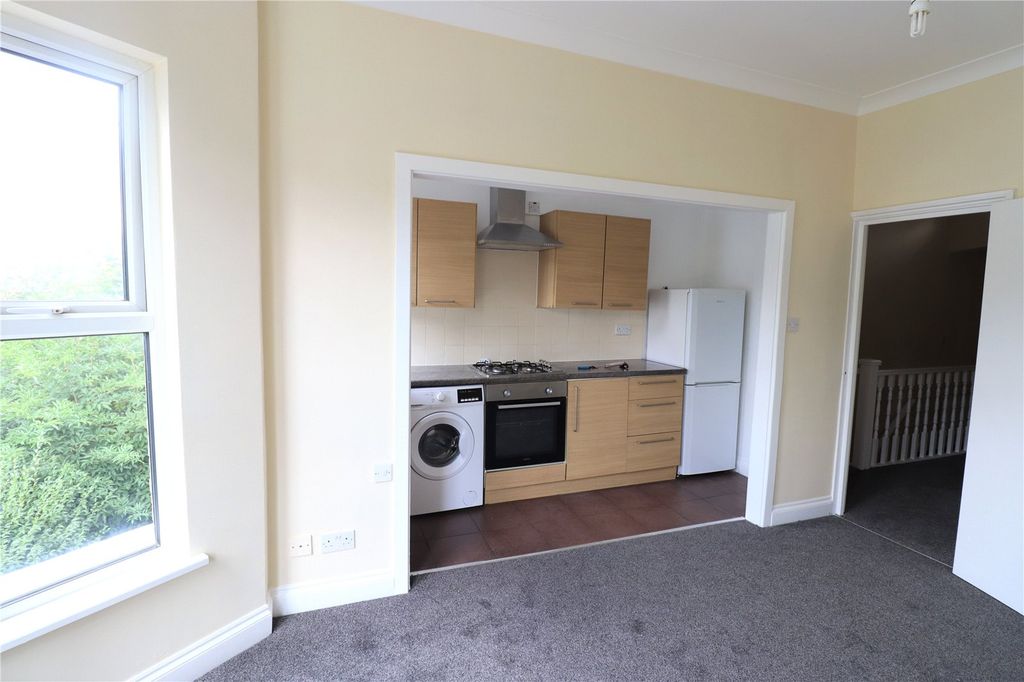 Property photo 2 of 6 Picture No. 06