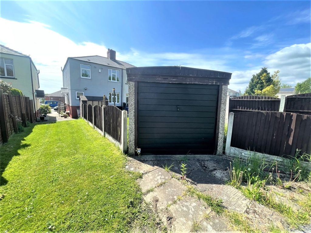 Property photo 3 of 11