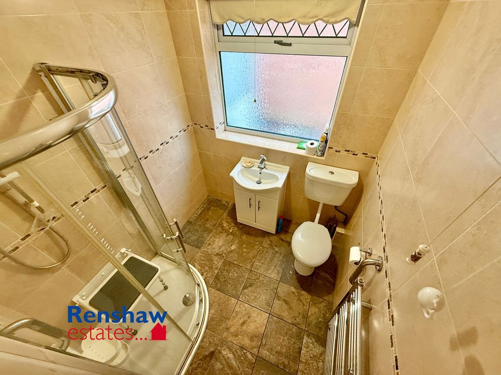 Property photo 3 of 12 Shower