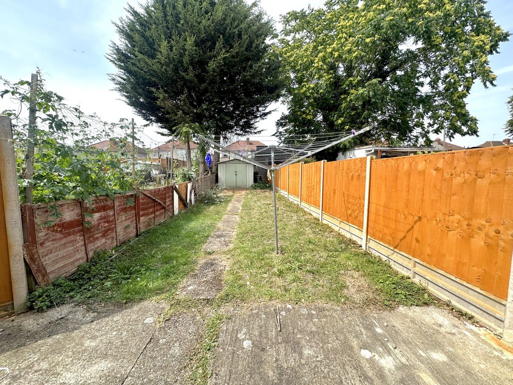 Property photo 1 of 6