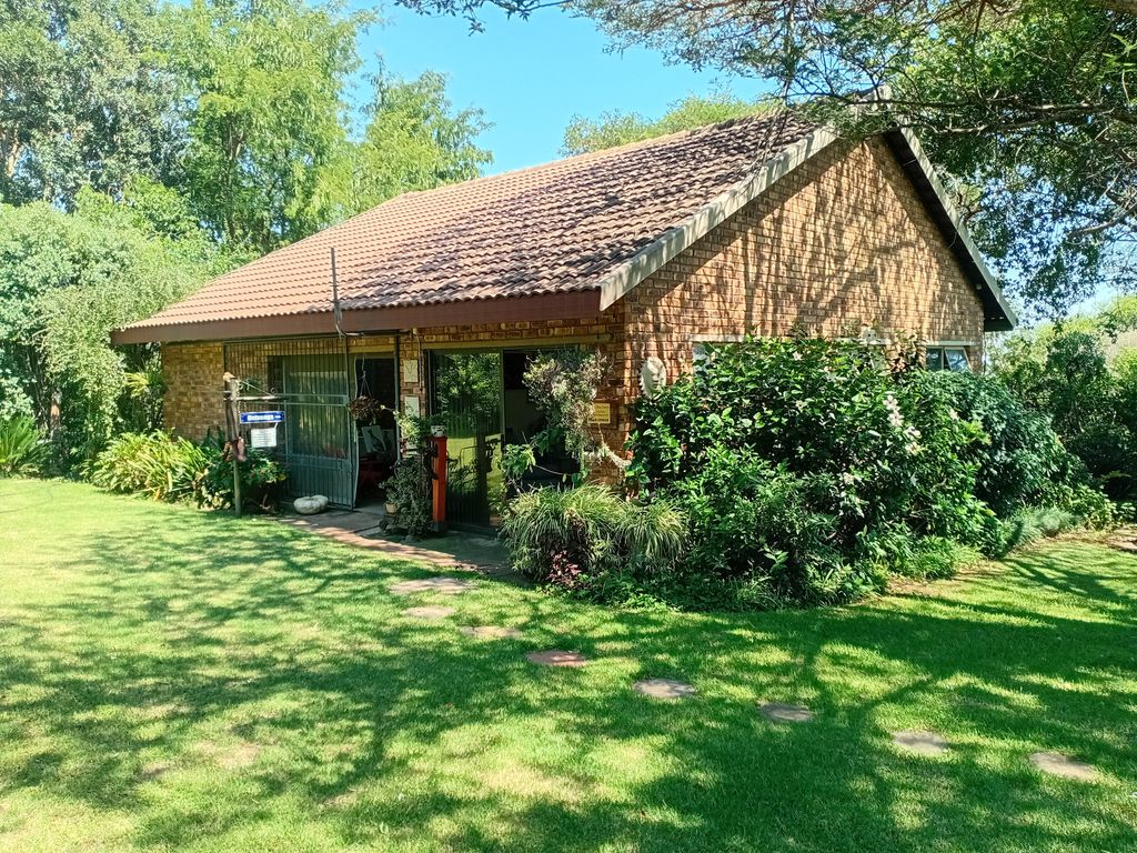 Property photo 3 of 129
