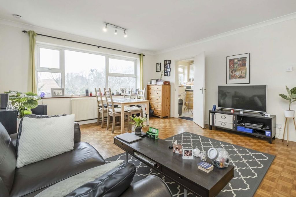 Property photo 2 of 4