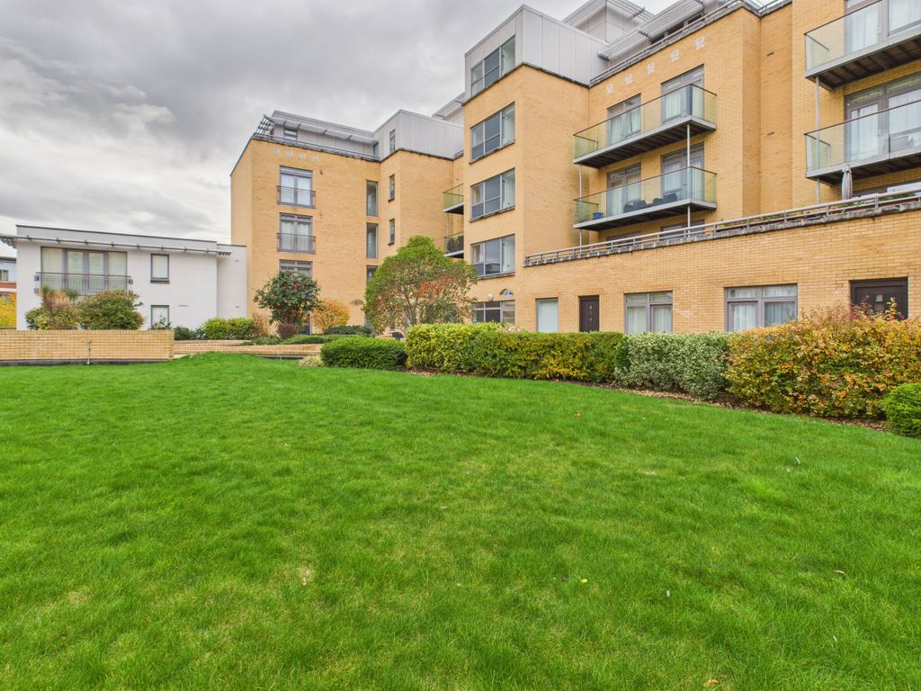 Property photo 1 of 11 Cam02545G0-Pr0516-Still002