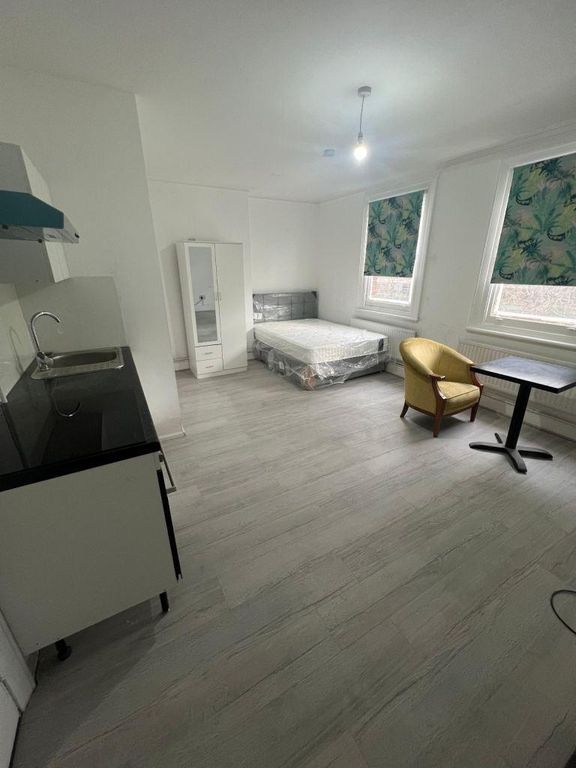 Property photo 1 of 8 Photo 1