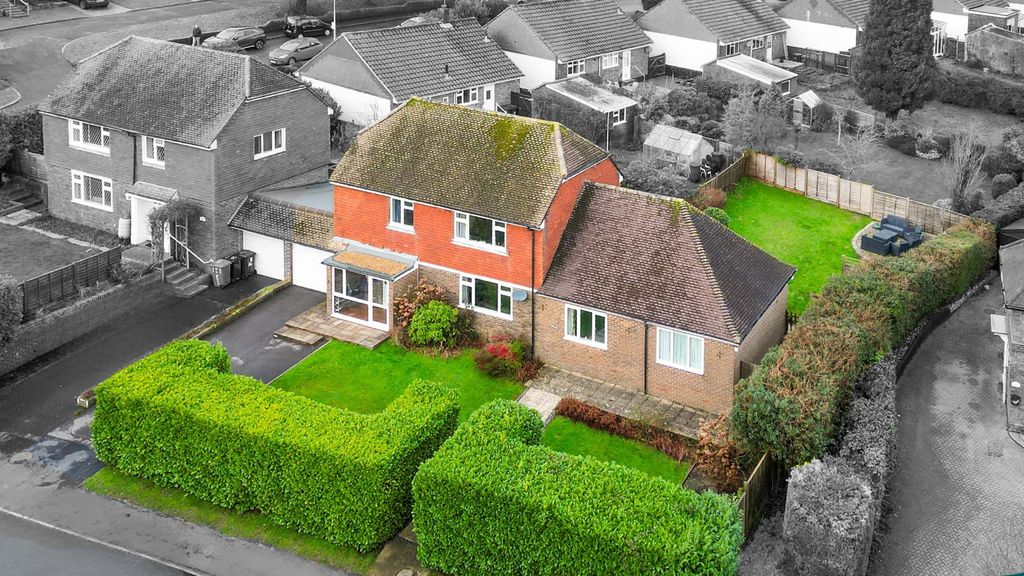 Property photo 1 of 25