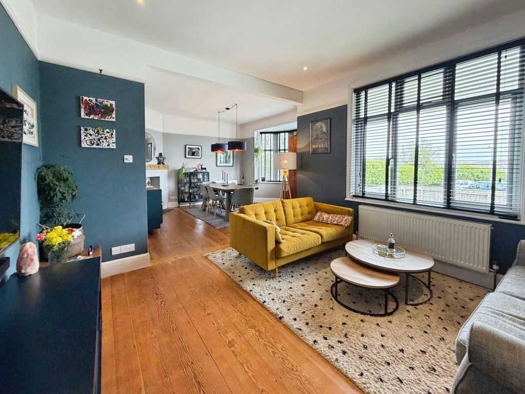 Property photo 3 of 24 5244273