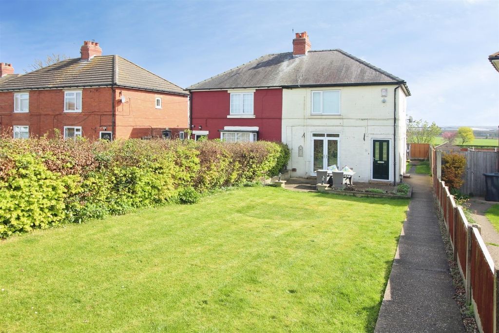 Property photo 1 of 13 Exterior