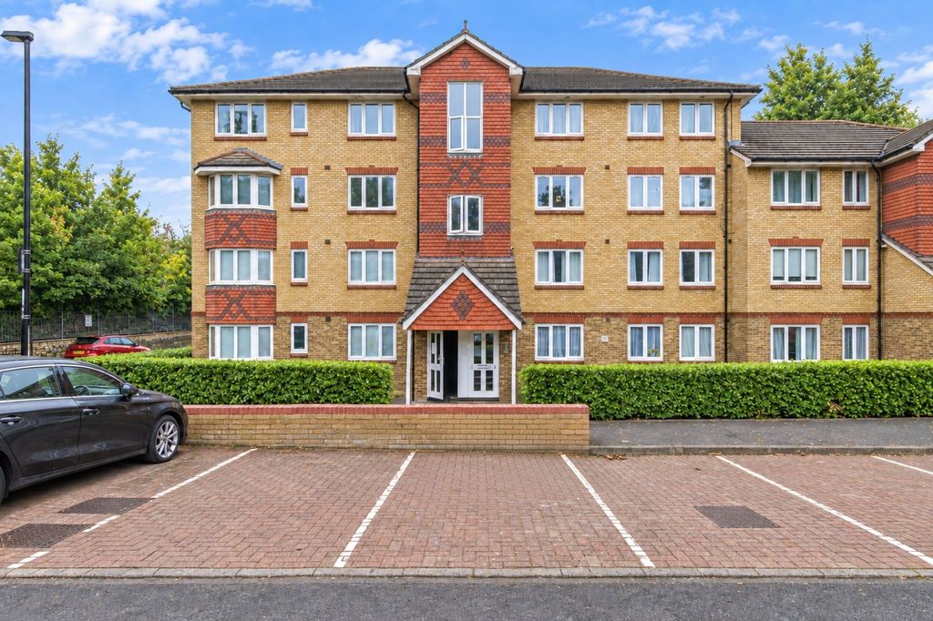 Property photo 1 of 12