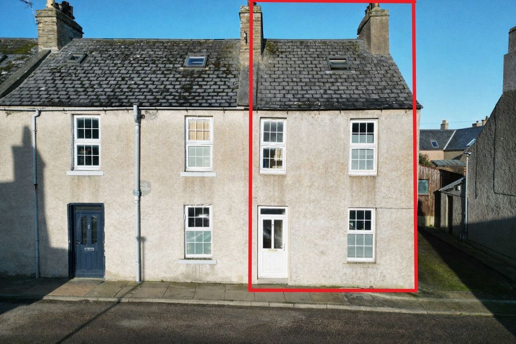 Property photo 1 of 10 Photo 11