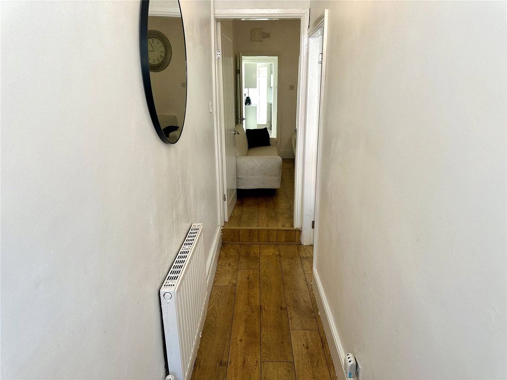 Property photo 2 of 21 Picture No. 02