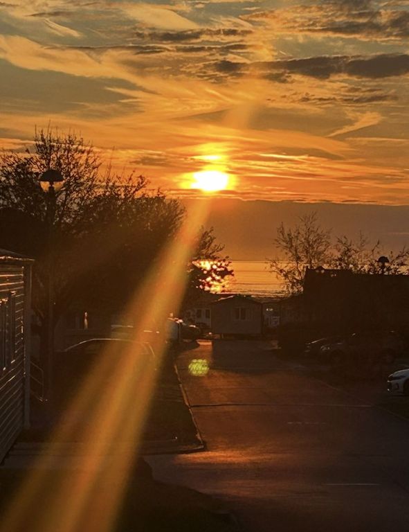 Property photo 2 of 18 Sunset