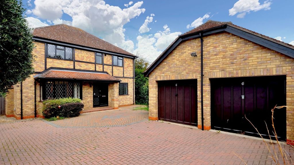 Property photo 1 of 16