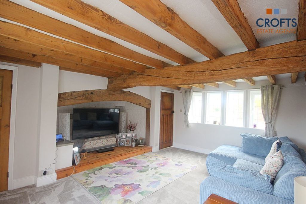 Property photo 3 of 23 Sitting Room