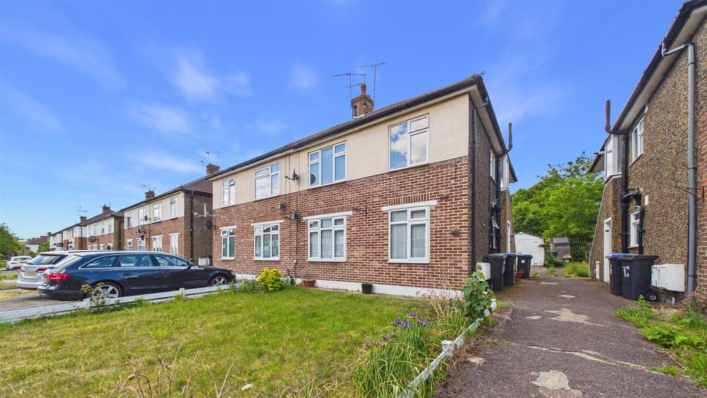 Property photo 1 of 14 Cam04248G0-Pr0146-Still013.Jpg