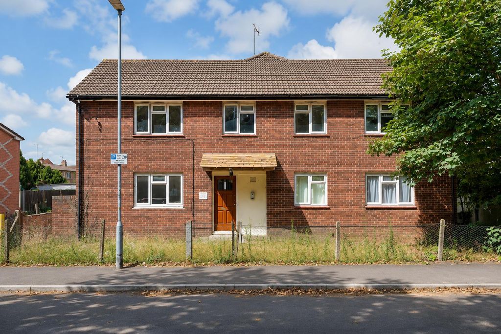 Property photo 1 of 31