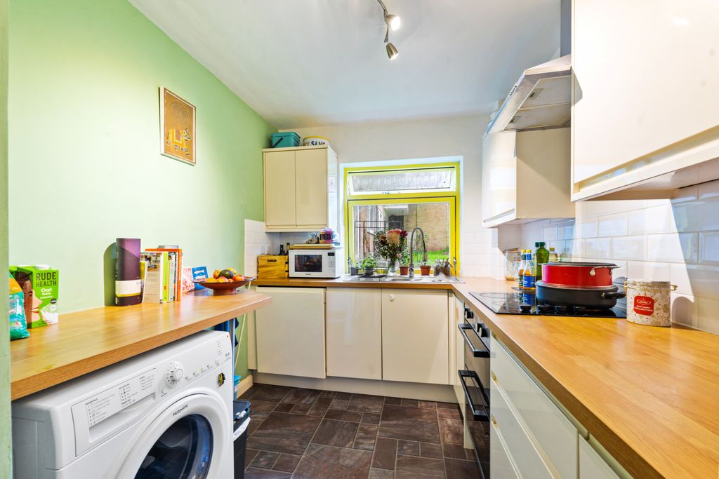 Property photo 3 of 7 Photo