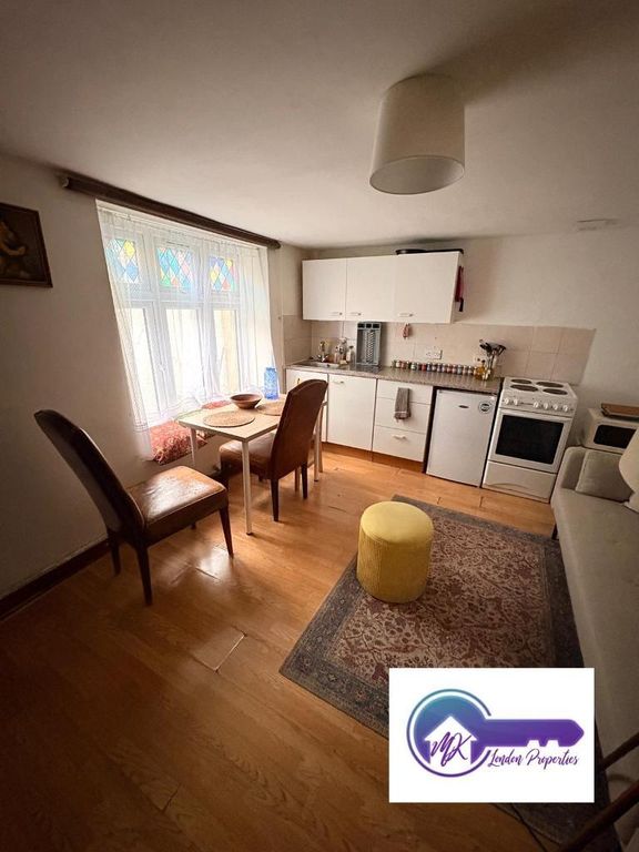 Property photo 2 of 12 Photo 2