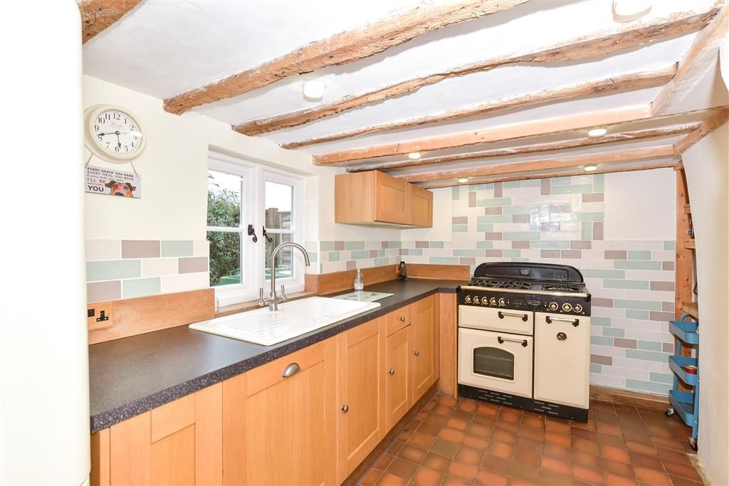 Property photo 2 of 9 Kitchen