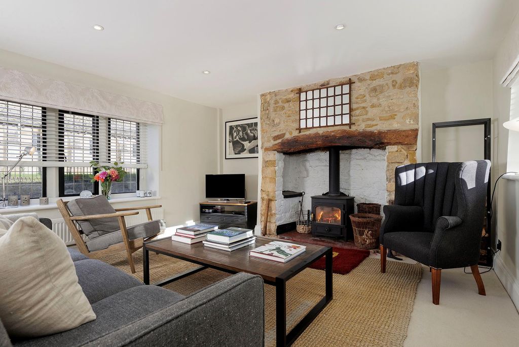 Property photo 2 of 26 Image