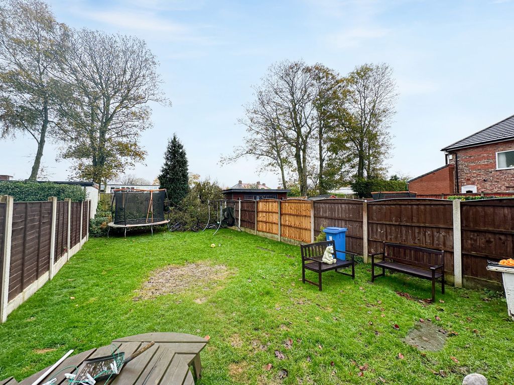 Property photo 3 of 15 Photo 18