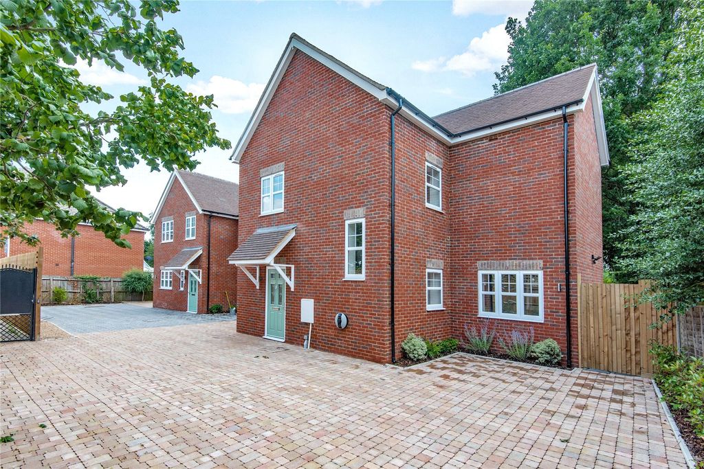 Property photo 1 of 13 Picture No. 21