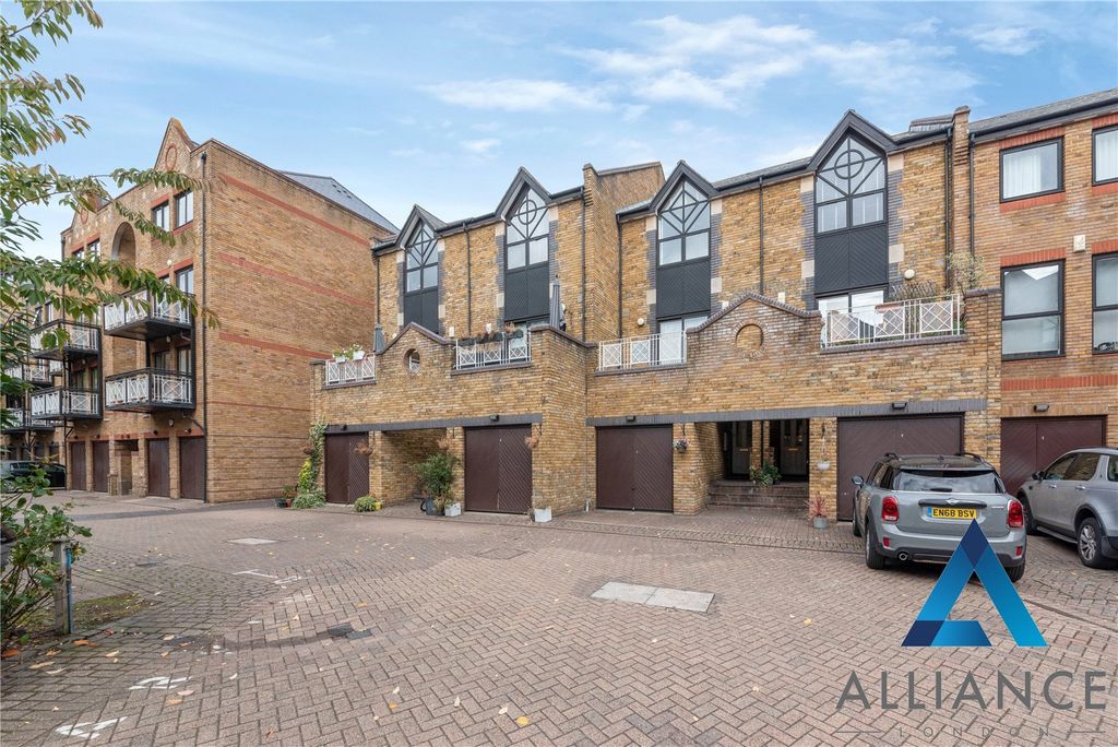 Property photo 1 of 25 Picture No. 12