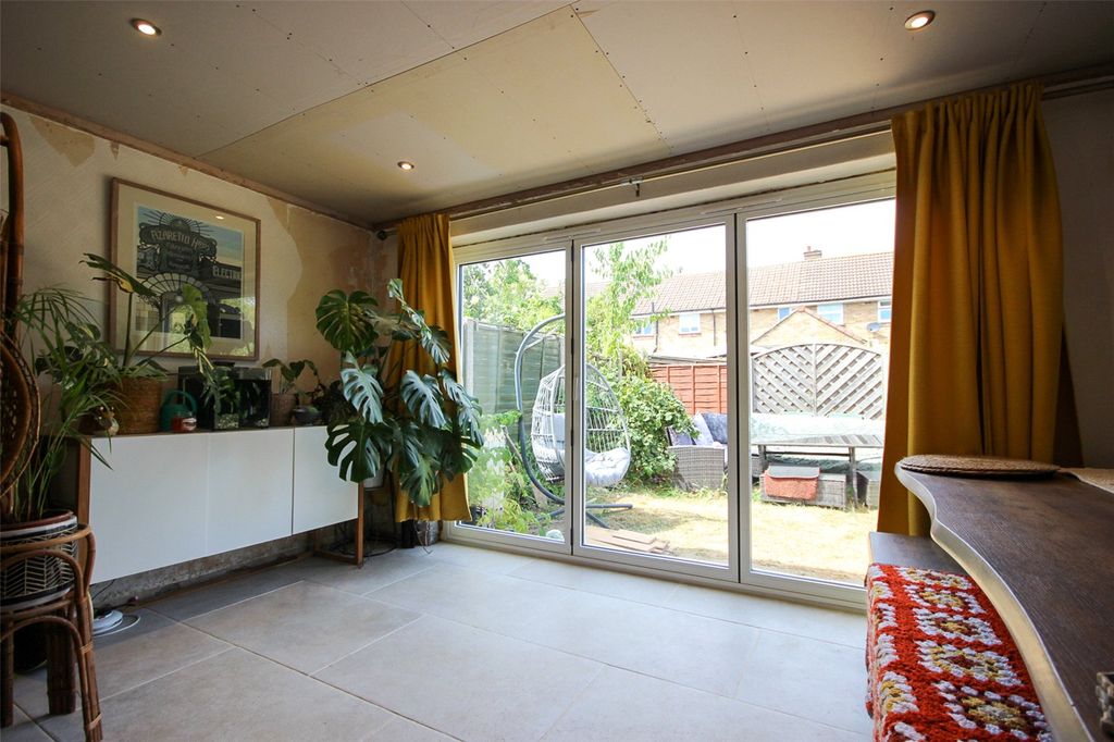 Property photo 3 of 17 Picture No. 11