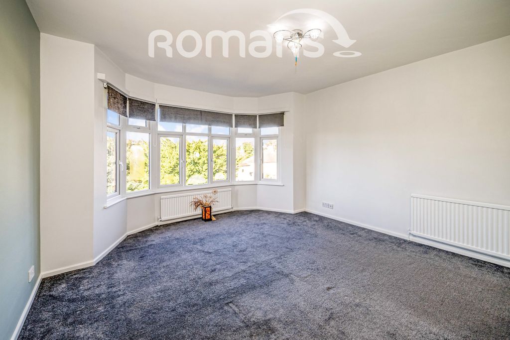 Property photo 2 of 11 2