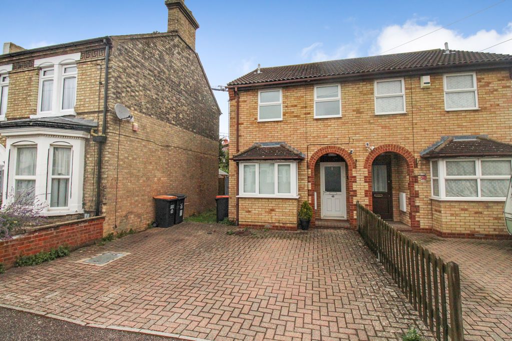 Property photo 1 of 11 Front