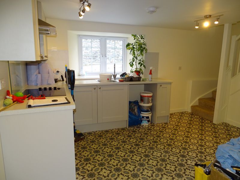 Property photo 2 of 11 Photo 6