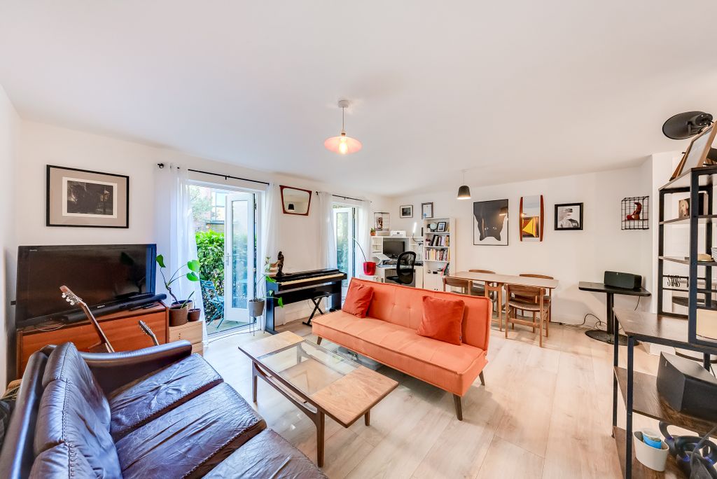 Property photo 1 of 27 A7S02260Hdr