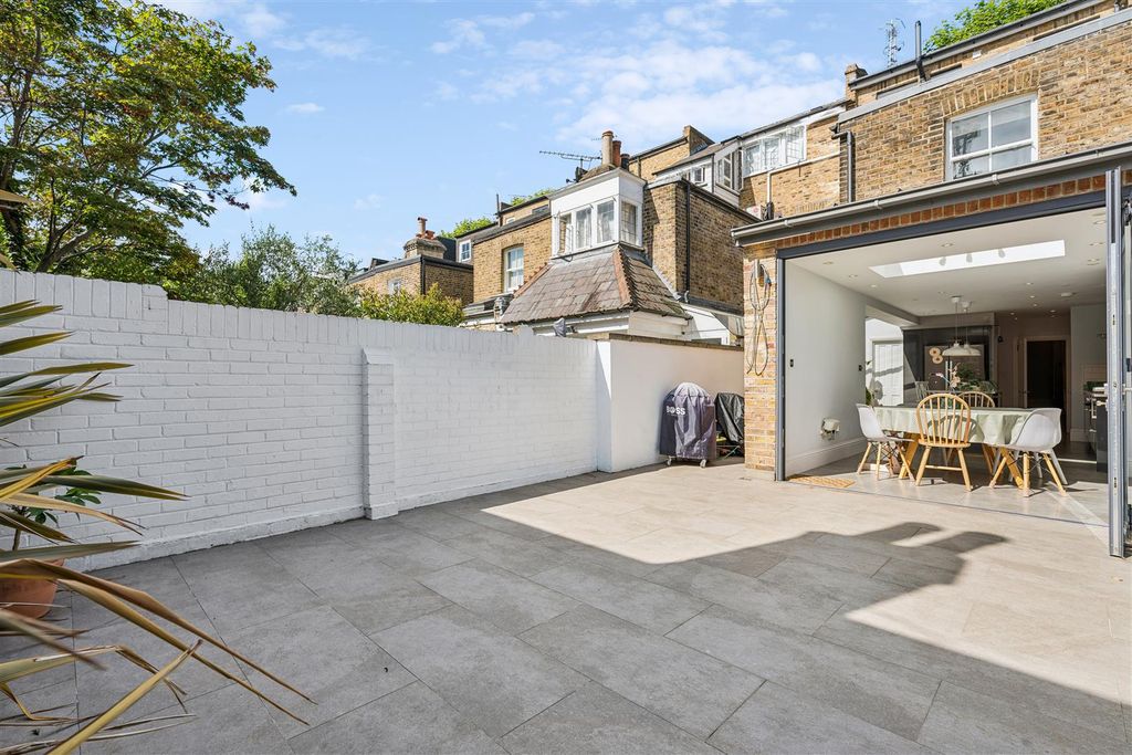 Property photo 3 of 19 For Sale - Elliott Road, W4