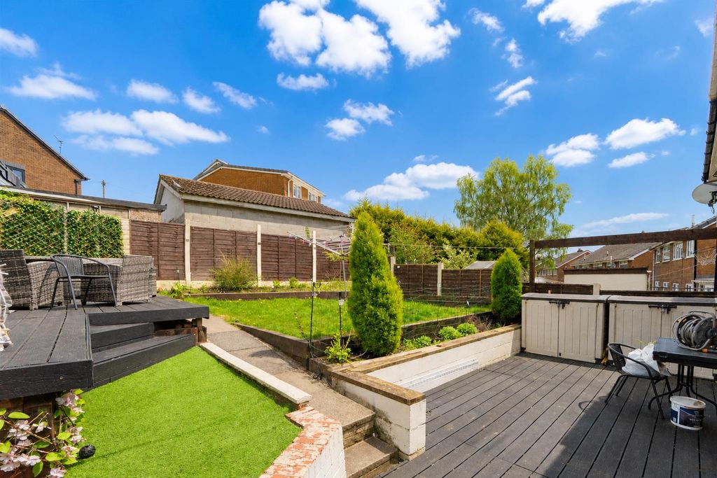 Property photo 3 of 20 2Ac6A62B-1832-4256-Bb5B-3A15Ad90Af00.Png