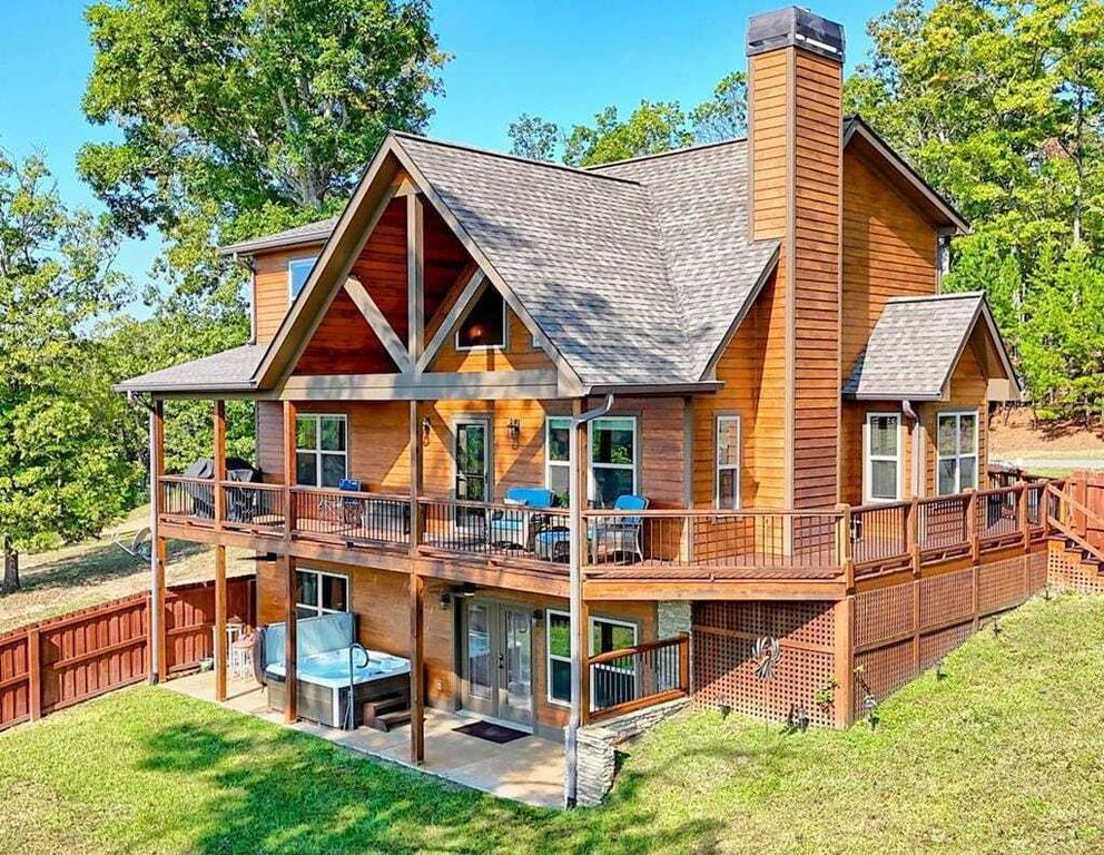 Property photo 1 of 31