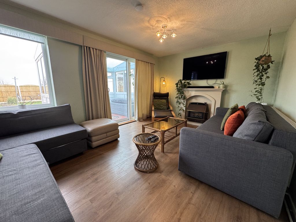 Property photo 1 of 39