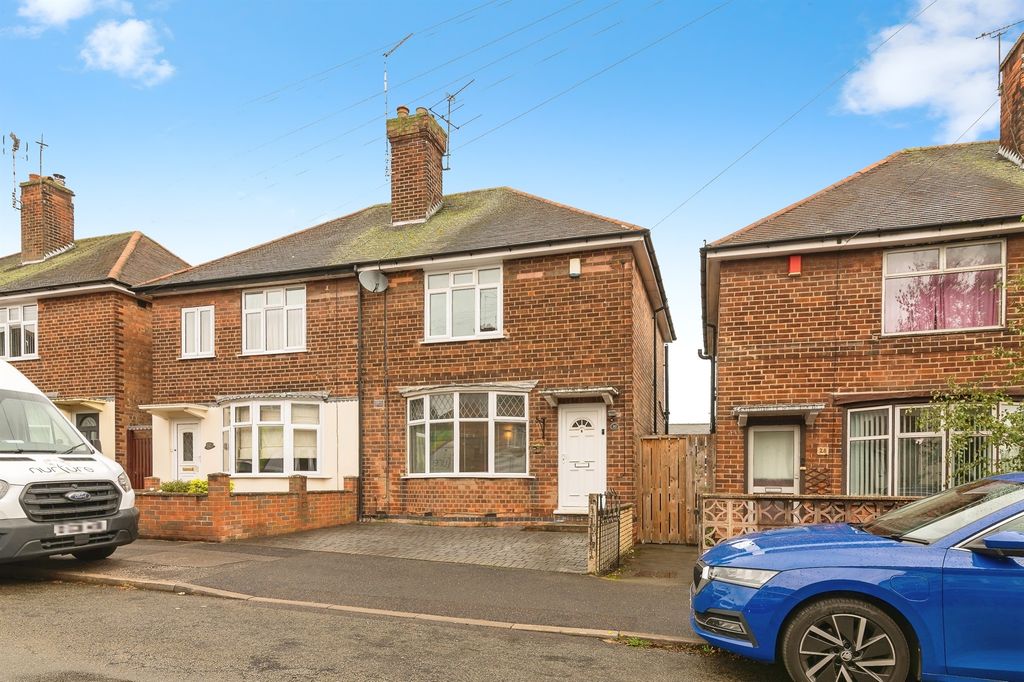 Property photo 1 of 17
