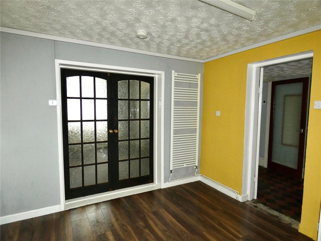 Property photo 3 of 16 Picture No. 14