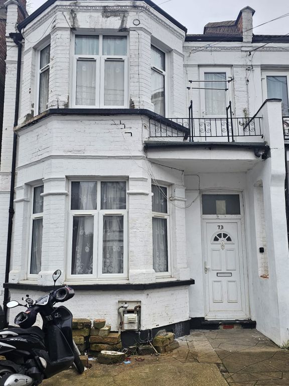 Property photo 1 of 1 For Sale: 4-Bedroom Terraced House - £675,000