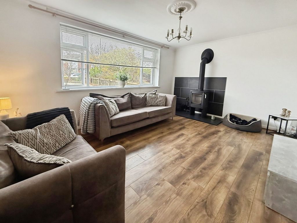 Property photo 2 of 19 Picture No. 08