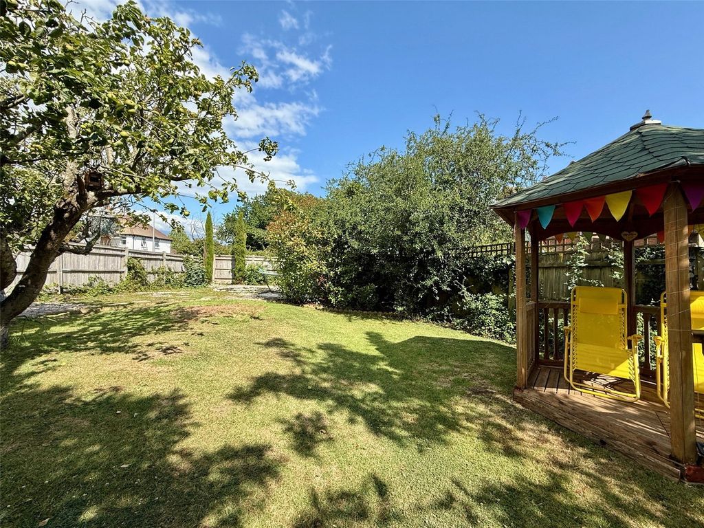 Property photo 3 of 26 Picture No. 11