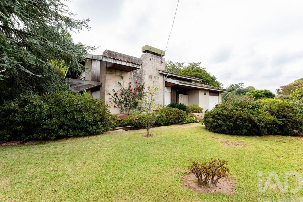 Property photo 1 of 39