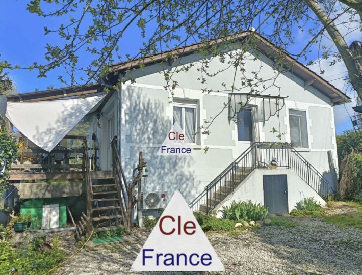Property photo 1 of 9