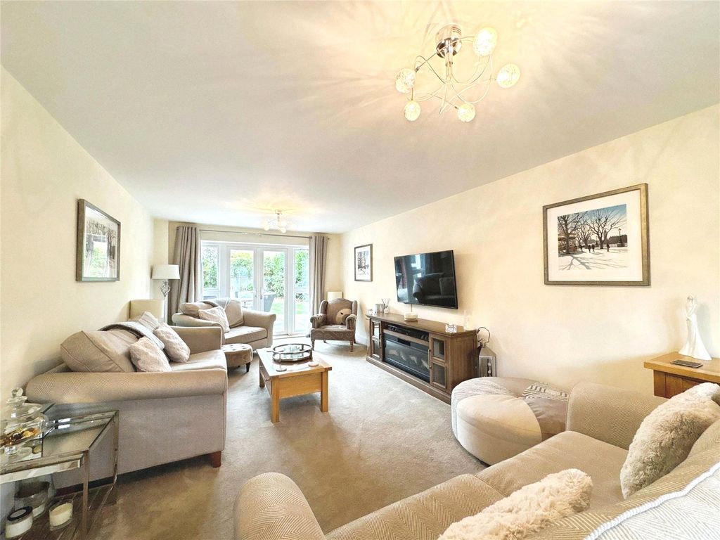 Property photo 3 of 31 Picture No. 74