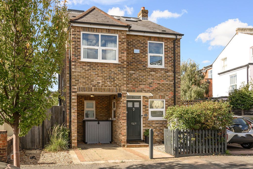 Property photo 1 of 24