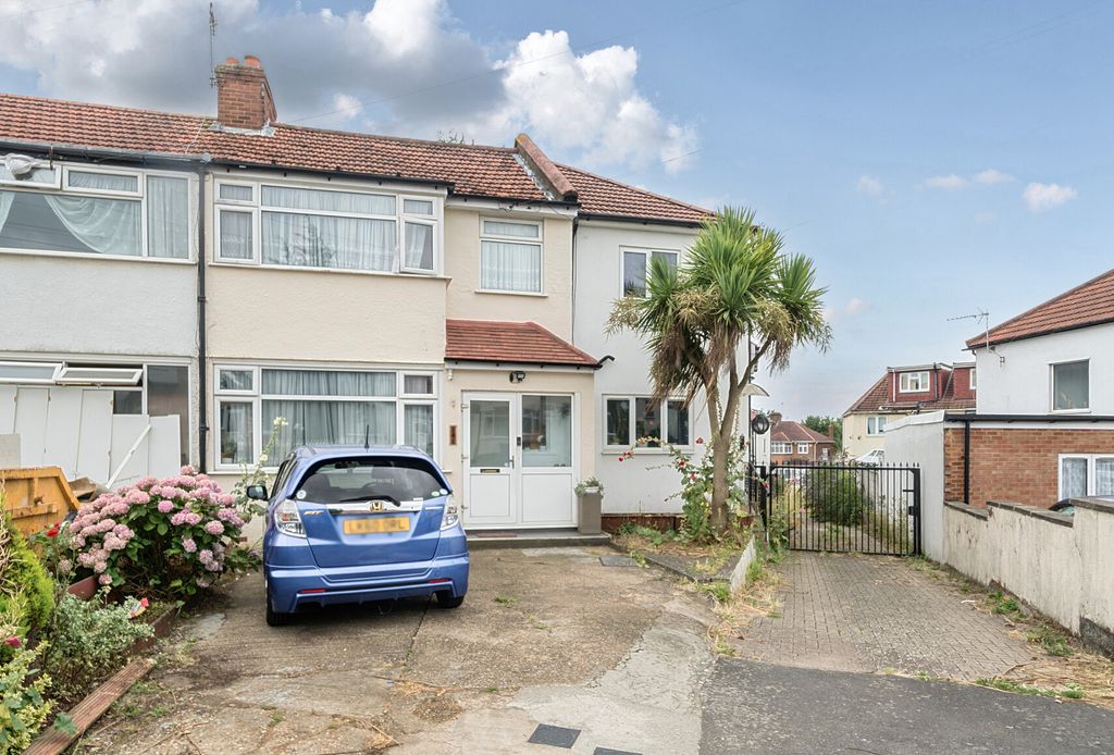 Property photo 2 of 12 1332640-4-6890Be6...