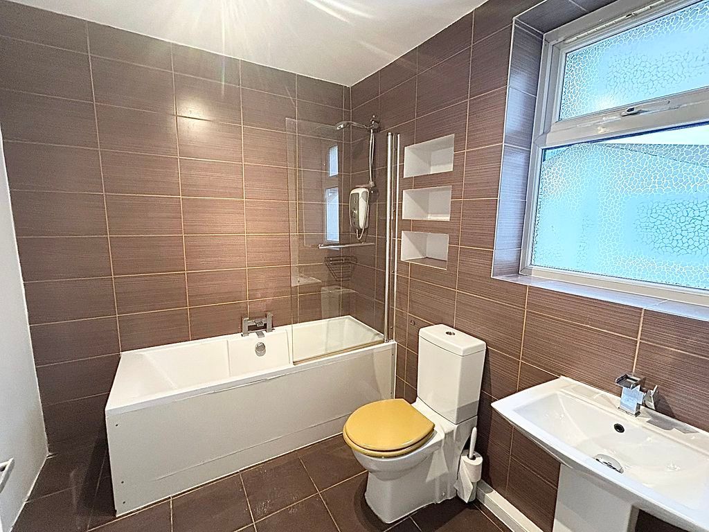 Property photo 2 of 7 Photo 2